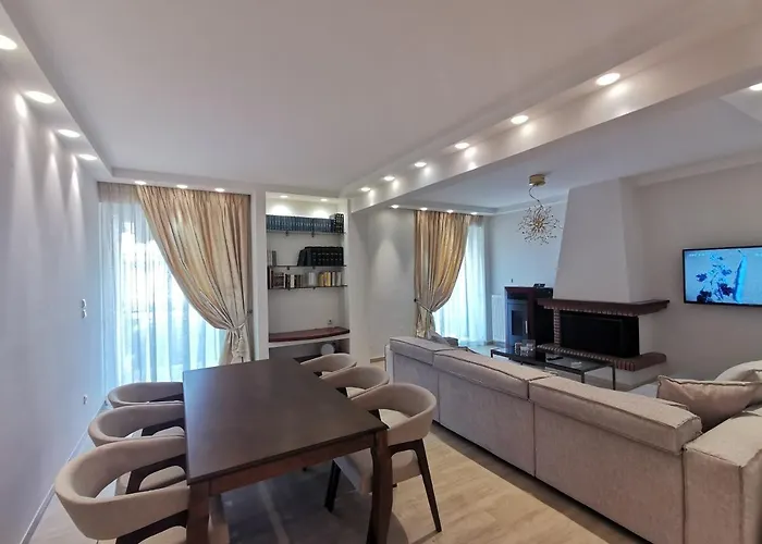 Cassiopeia - Glyfada Apartment